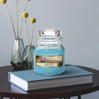 Yankee Candle Classic Medium Jar Beach Escape 411G - AllurebeautypkYankee Candle Classic Medium Jar Beach Escape 411G