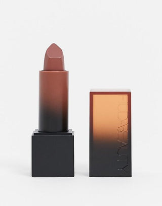 Huda Beauty Power Bullet Cream Glow Hydrating Lipstick