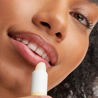 Essence Hydra Oil Moisturizing Care Lip Balm 3G