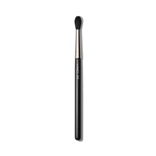 MAC Short Handled Tapered Blending Eye Shadow Brush - 224Sh - AllurebeautypkMAC Short Handled Tapered Blending Eye Shadow Brush - 224Sh